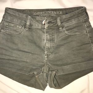 American Eagle hi-rise shortie